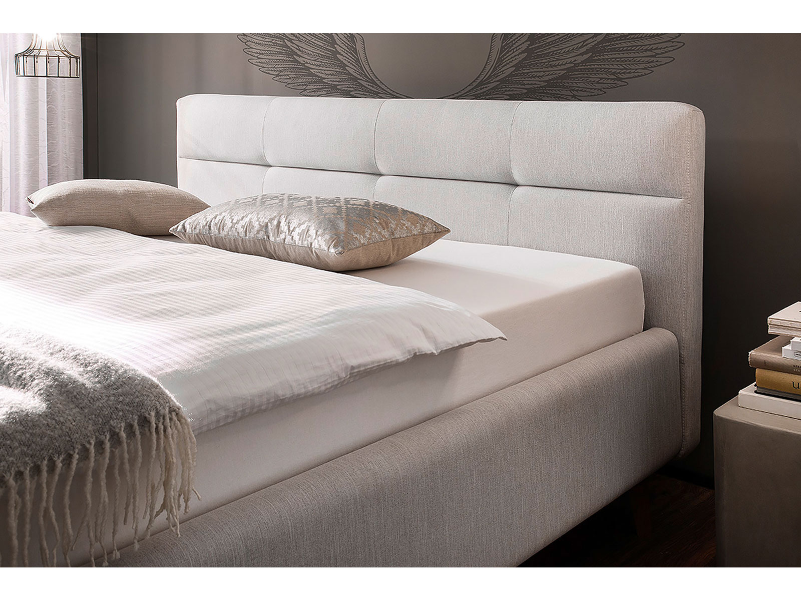 Polsterbett Lotte, Farbe Hellgrau, Detail