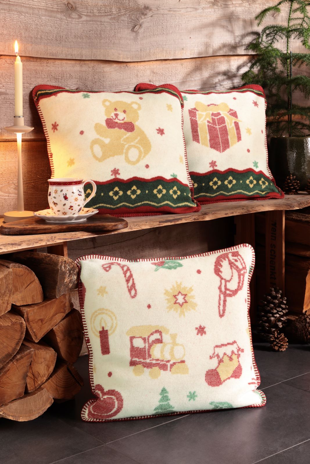 Toy's Delight Teddy, Present und Allover