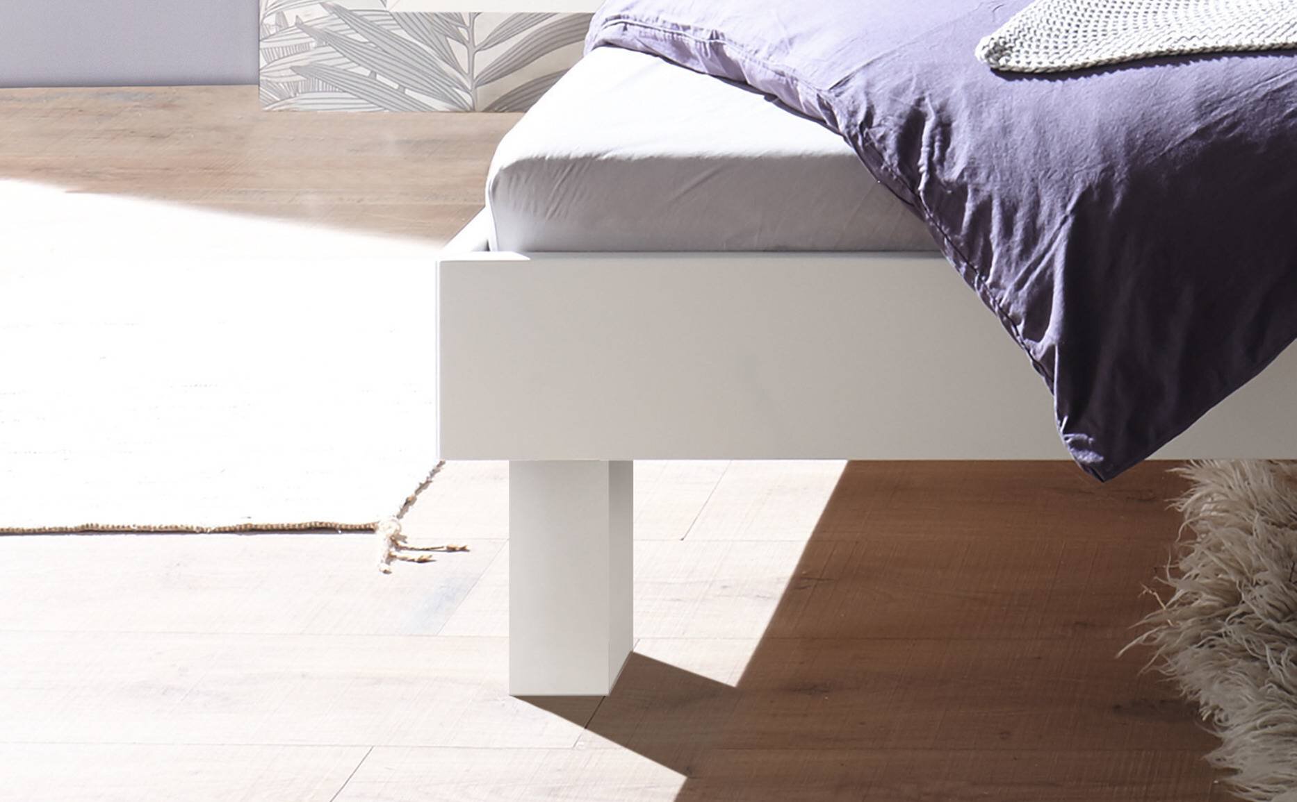 Weiss deckend, lackiert, MDF