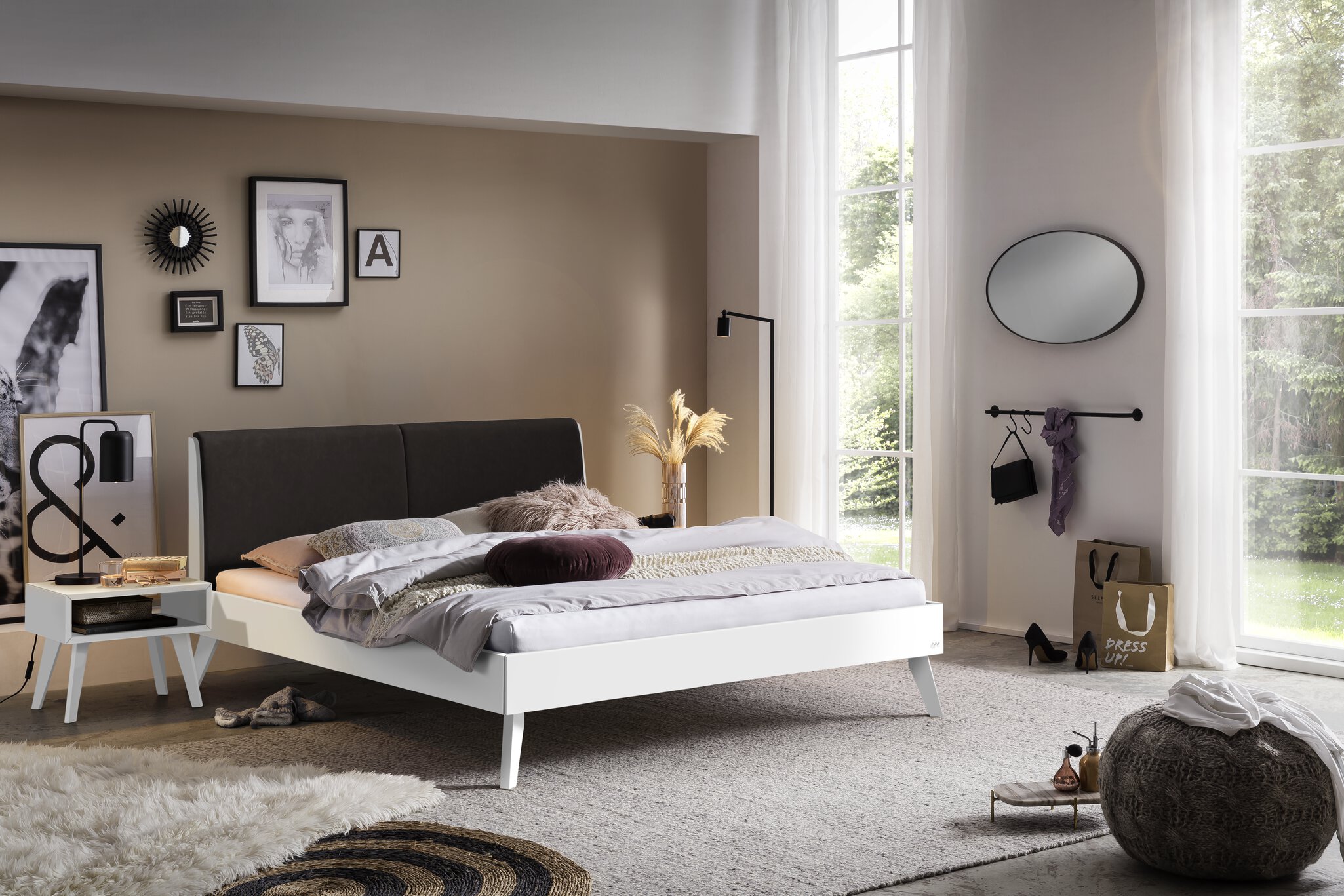 Weiss deckend, lackiert, MDF