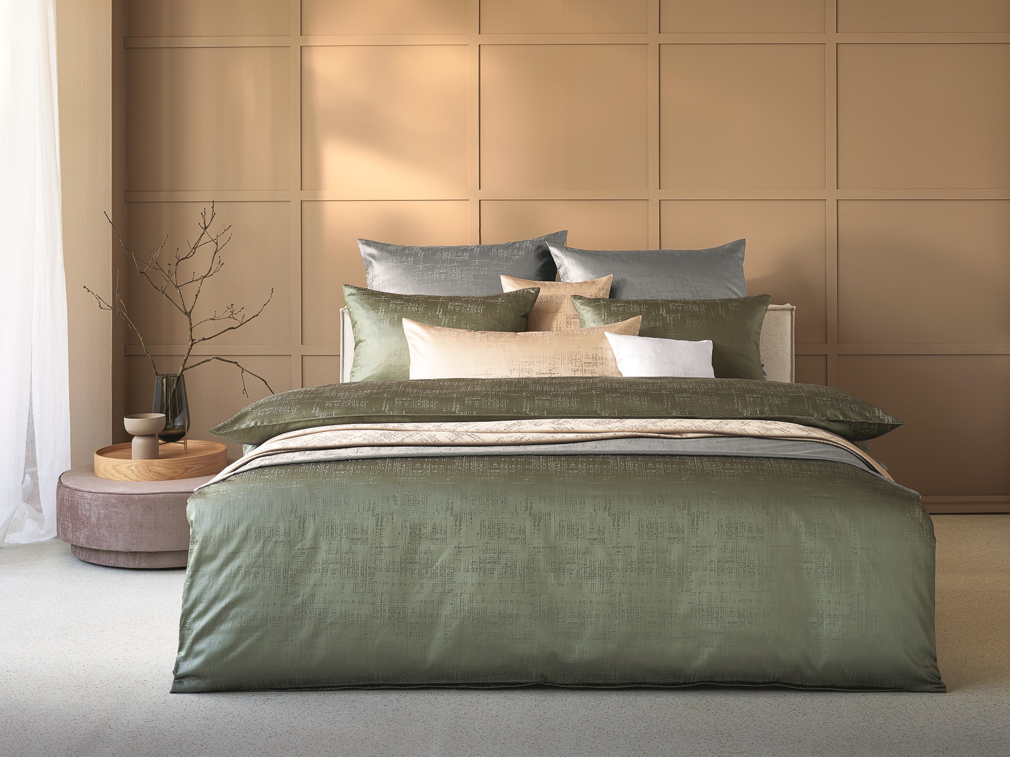 Asphalt, Ginko, Karamell und Offwhite