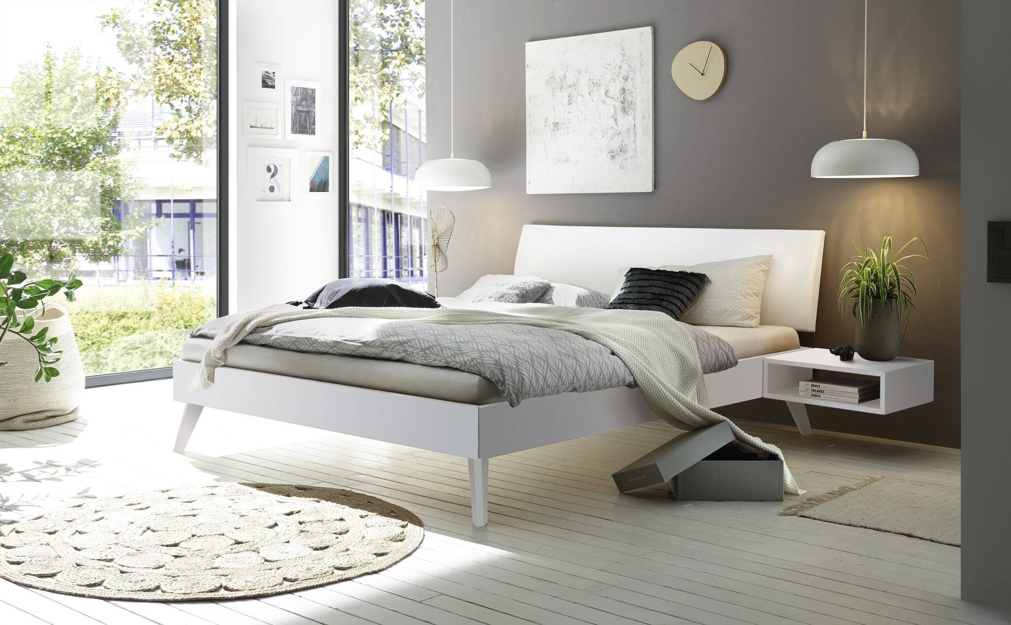 Weiss deckend, lackiert, MDF