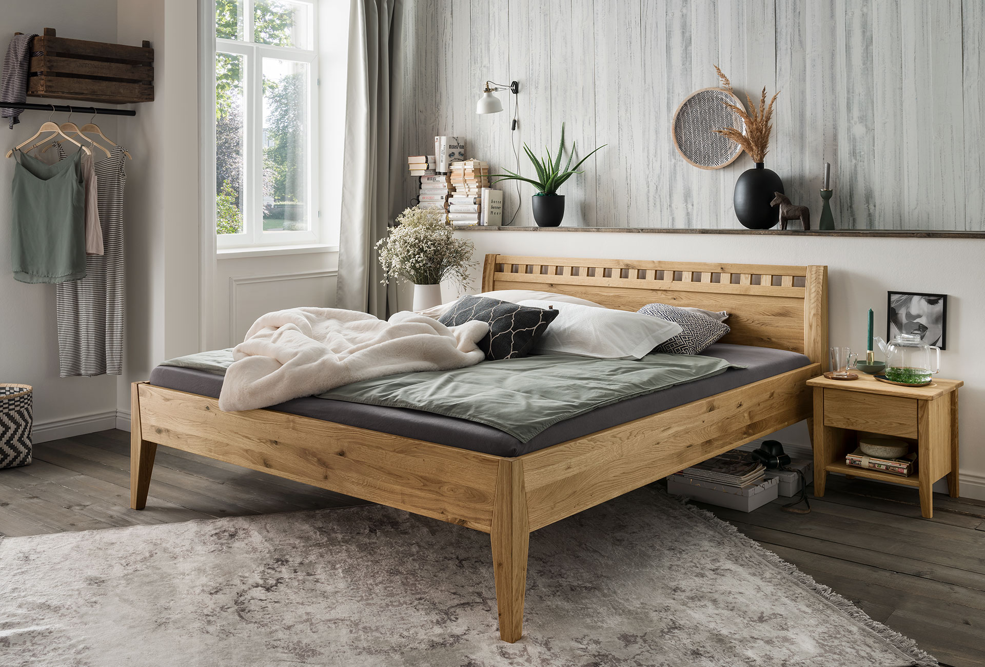 Mit Massivholz-Bett Modesto Komfort