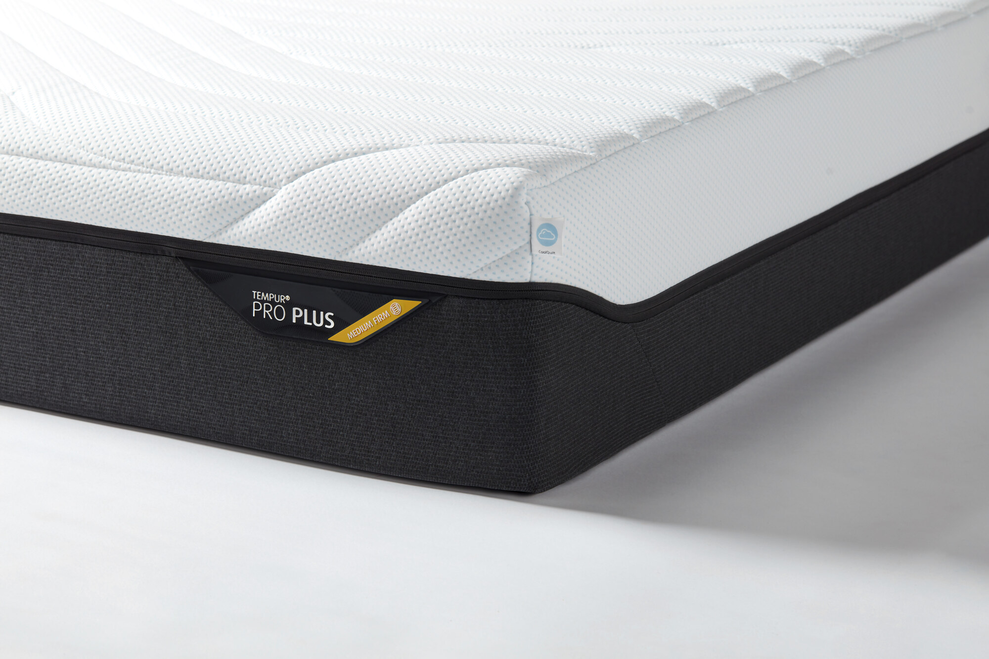 TEMPUR PRO® Plus CoolQuilt Matratze 27 cm | Medium Firm Hybrid