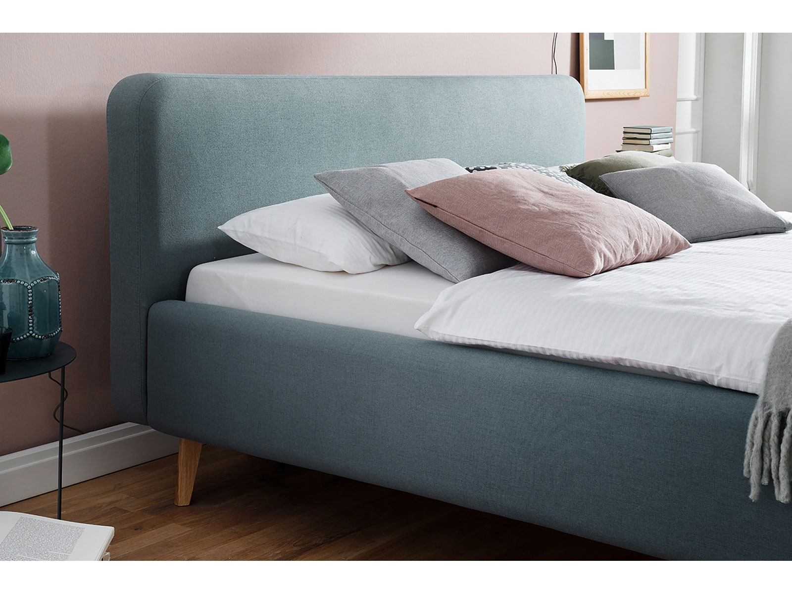 Detail Kopfteil, Farbe Eisblau