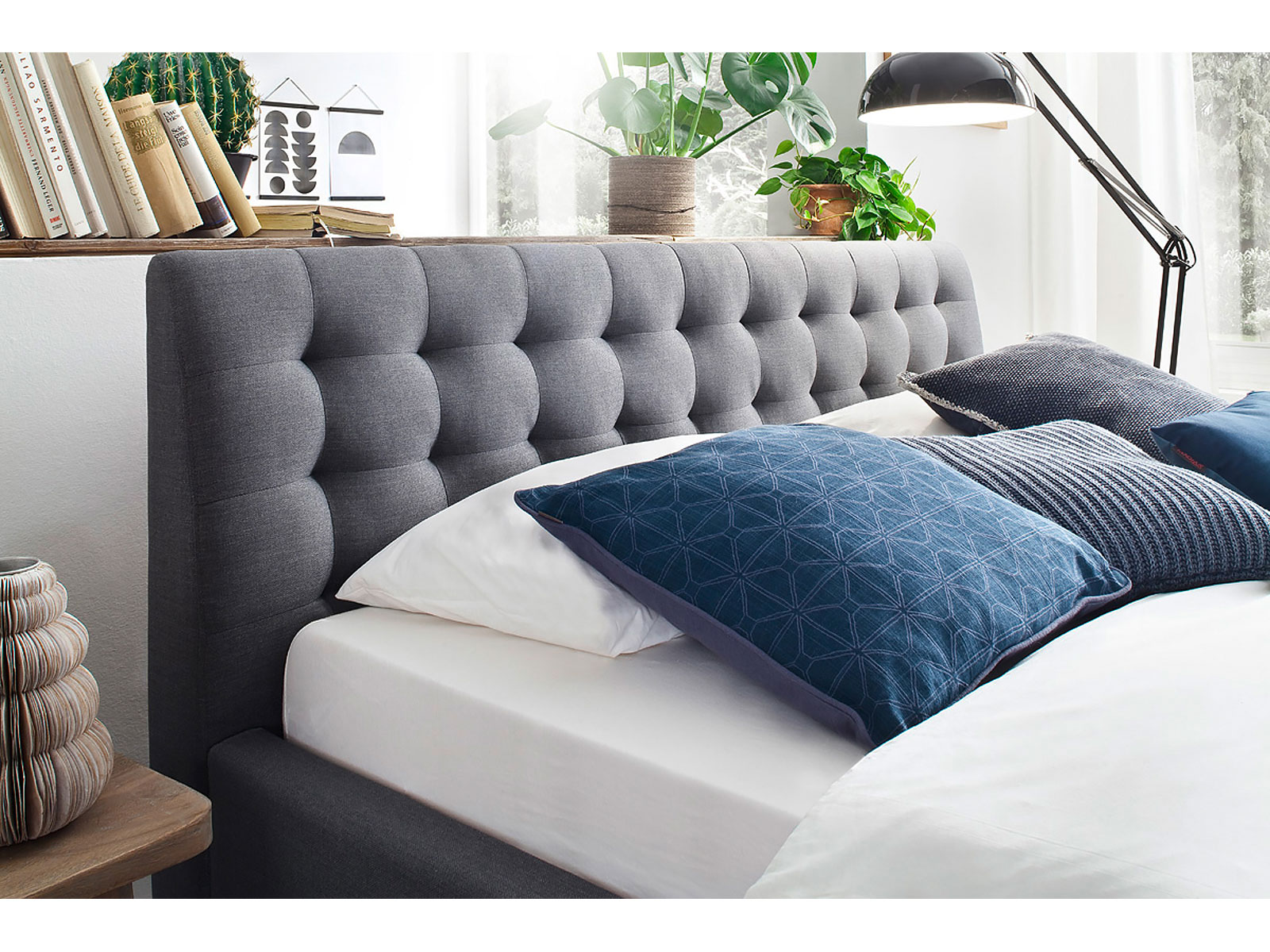 Polsterbett Lucca, Farbe Grau
