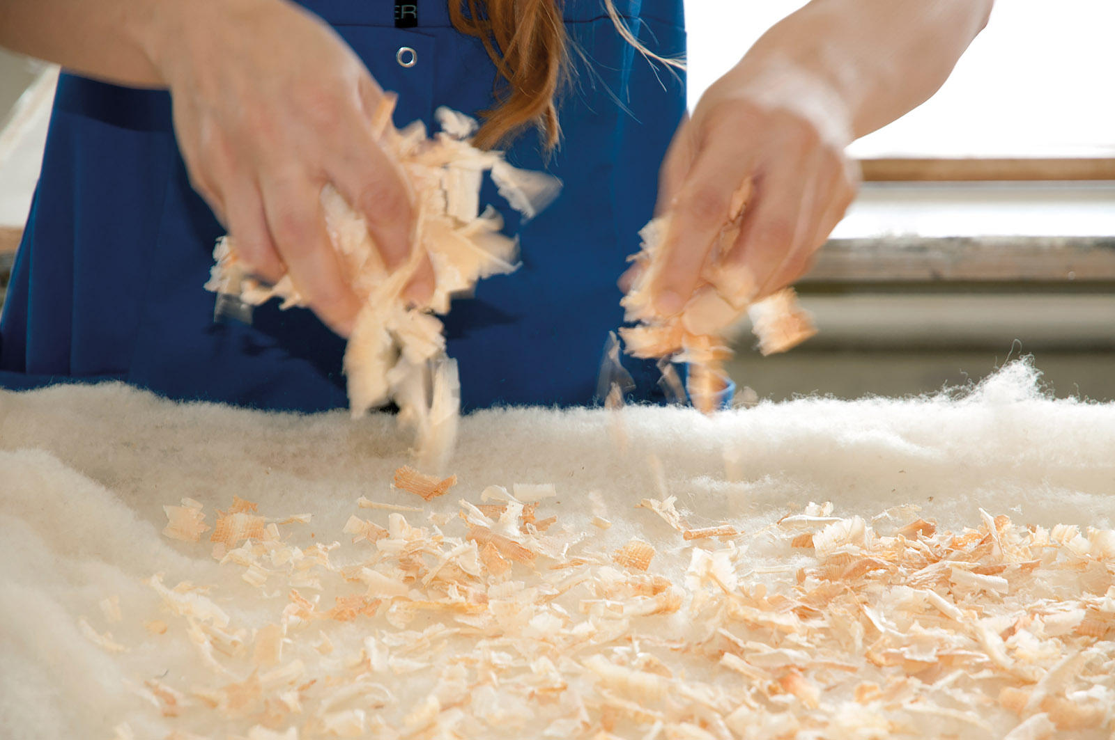 Handeinstreuung Zirbenflocken