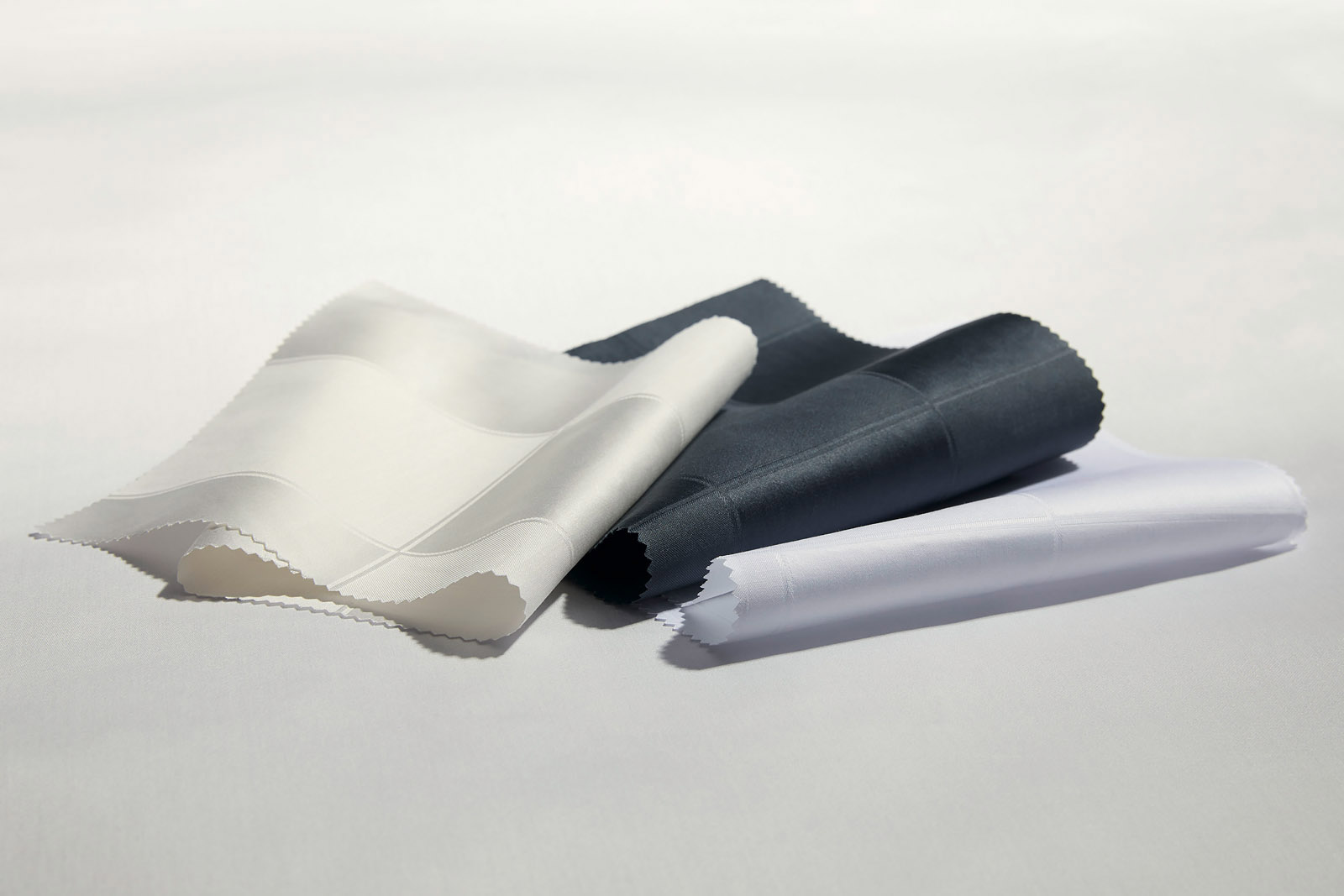 Creme Anthrazit Weiß