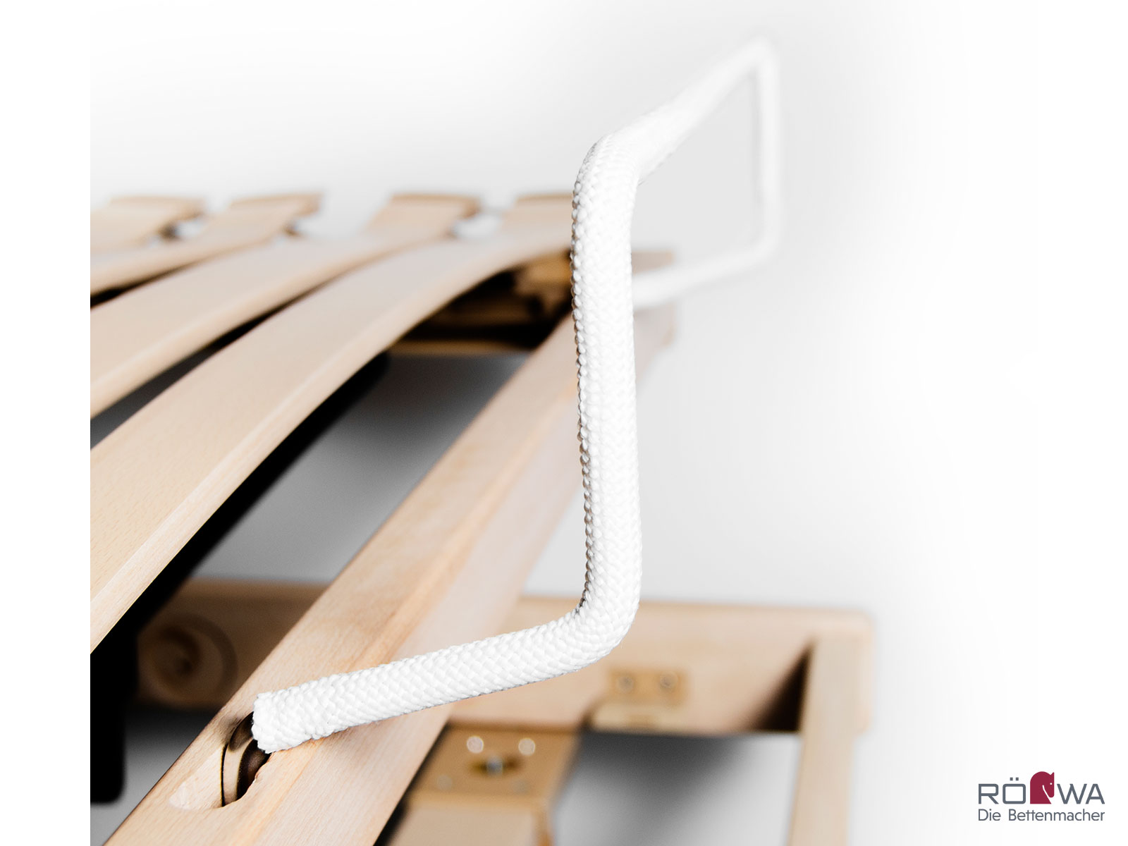 Mit textilem weißem Stoffbezug