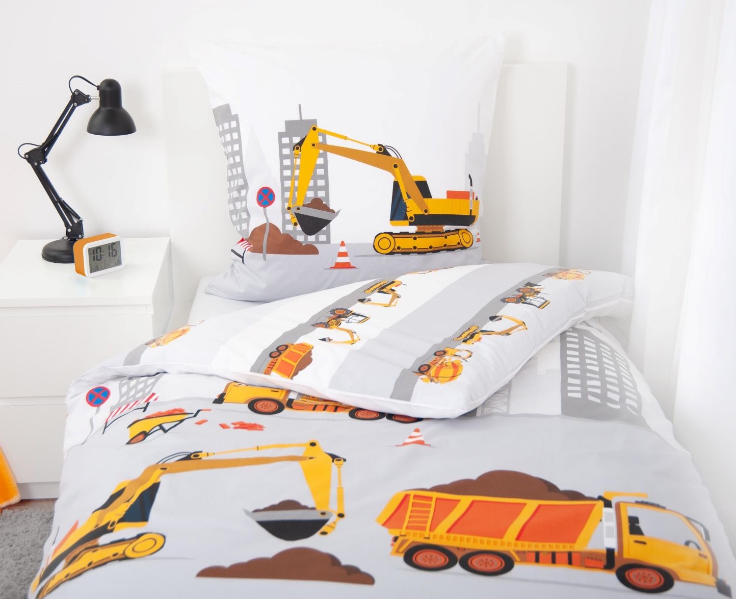 135 x 200 + 80 x 80 cm