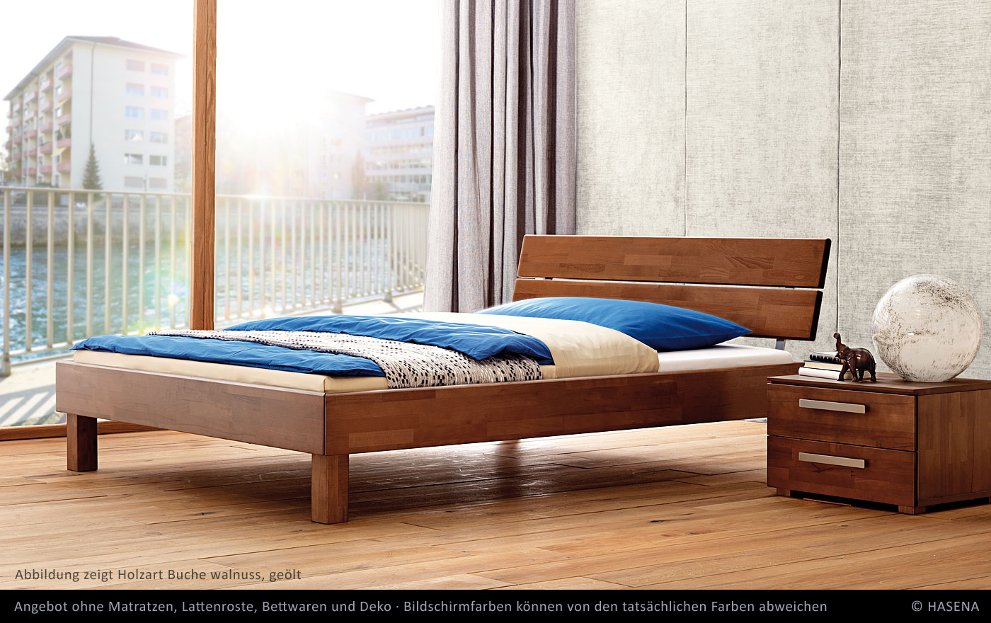 Кровать из массива бука. Hasena кровати. Кровать двуспальная 160х200 хайтек. Кровать из массива. Кровать деревянная современная.
