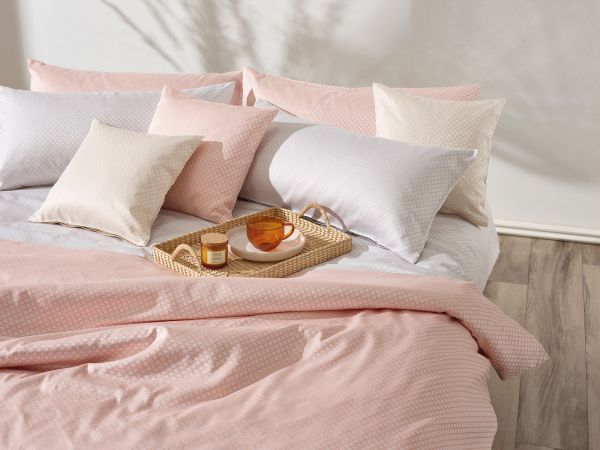 Farbe Taupe, Rosewood und Honey