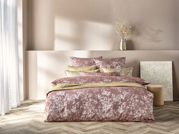 Rosenbraun und Violettgrün